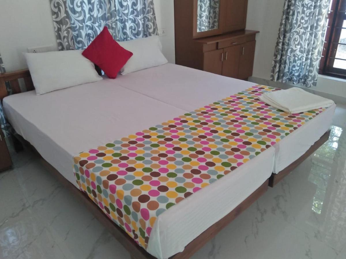 Coconut Garden Apartment Cherai Beach ภายนอก รูปภาพ