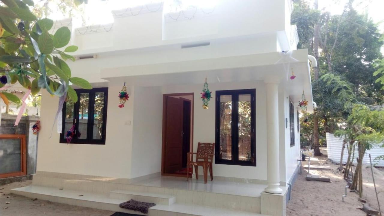 Coconut Garden Apartment Cherai Beach ภายนอก รูปภาพ