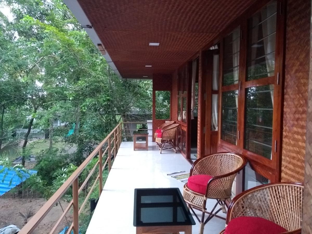 Coconut Garden Apartment Cherai Beach ภายนอก รูปภาพ